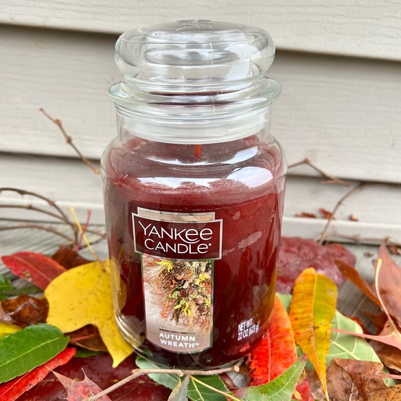 YANKEE CANDLE AUTUMN WREATH LARGE JAR - Picture 1 of 5